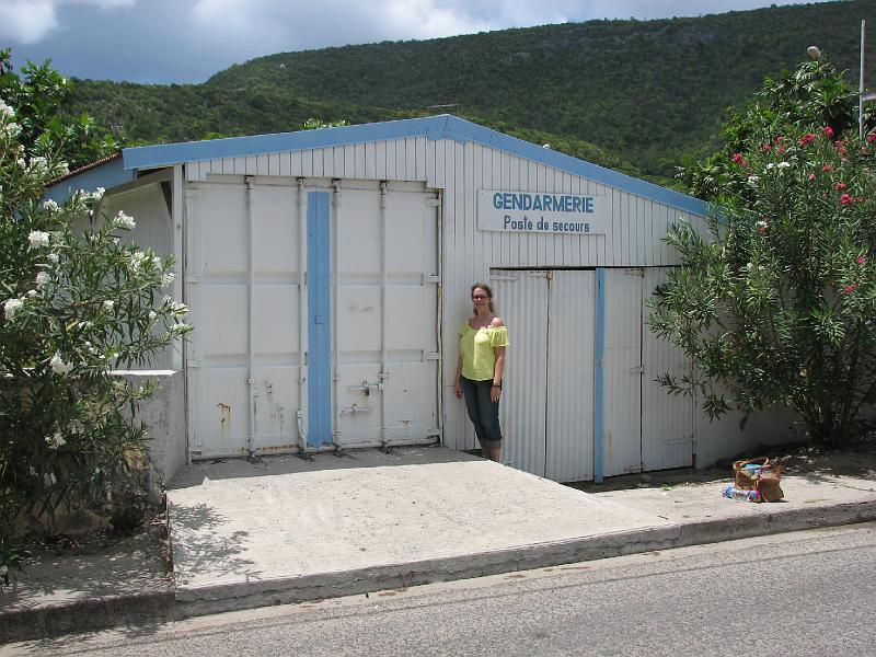 IMG_5913.JPG - Poste de gendarmerie de la D�sirade !!!