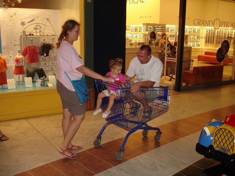 DSC04413.JPG - Papa et moi dans le caddy !